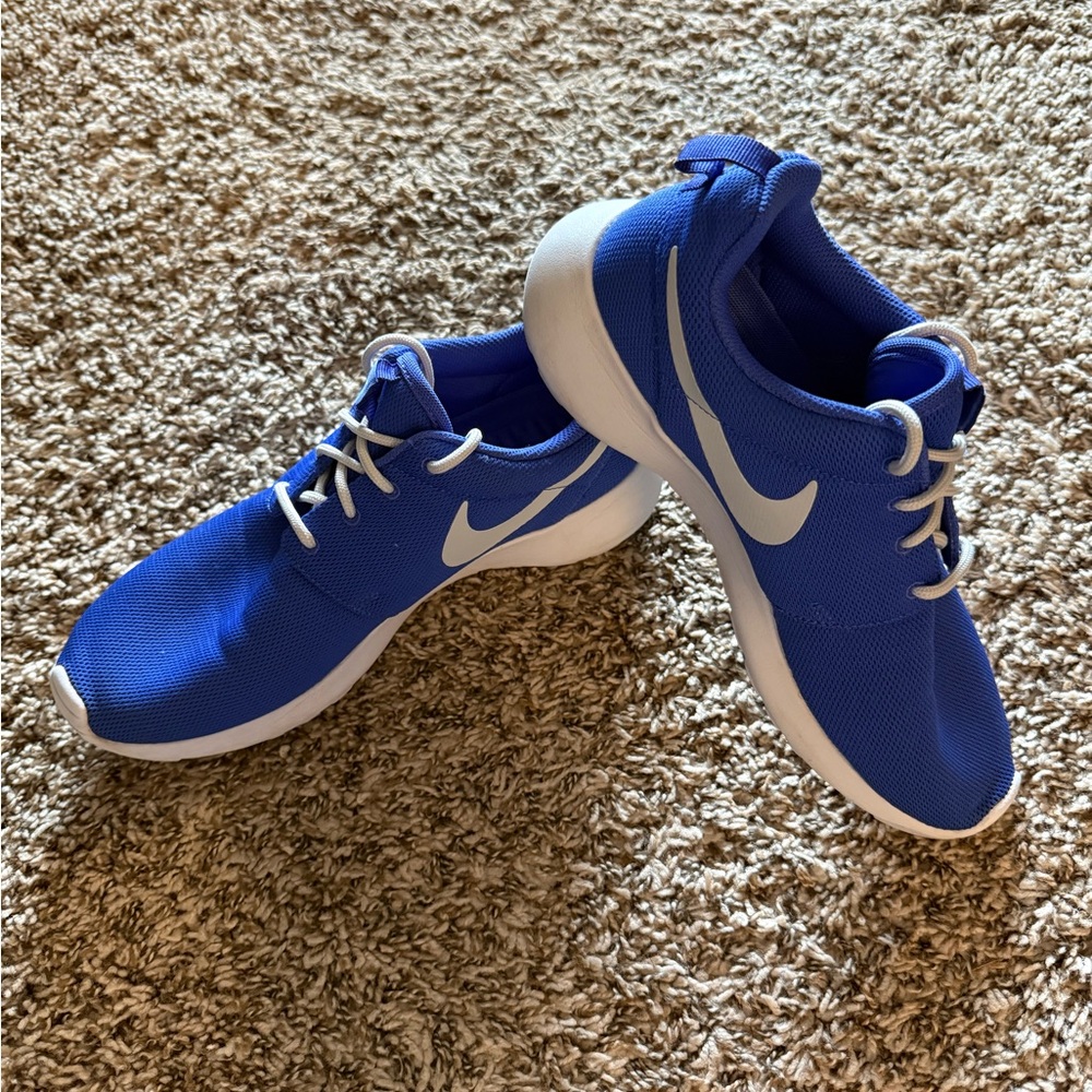 Nike Roshe One Blue Sneakers | Women’s Size 9.5, Excellent Condition